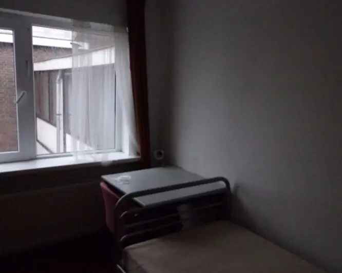Kamer met eigen wastafel in Voorburg nabij Den Haag