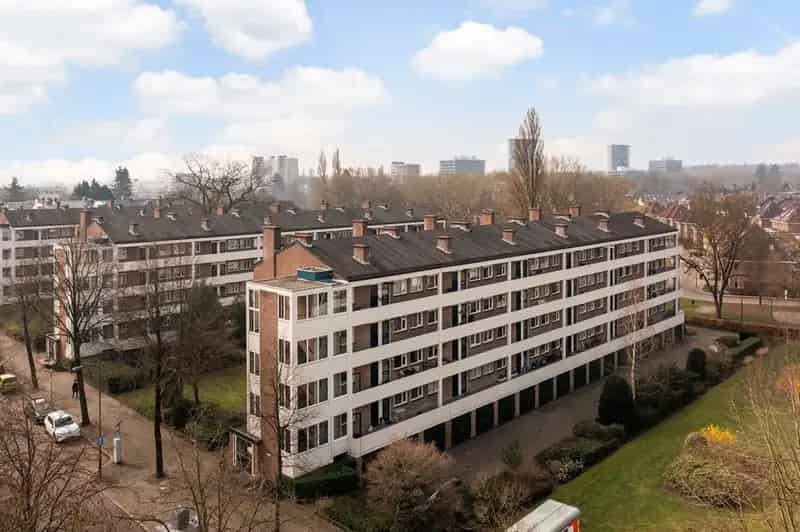 3-kamer appartement Apeldoorn-West: Licht ruim balkon groen uitzicht