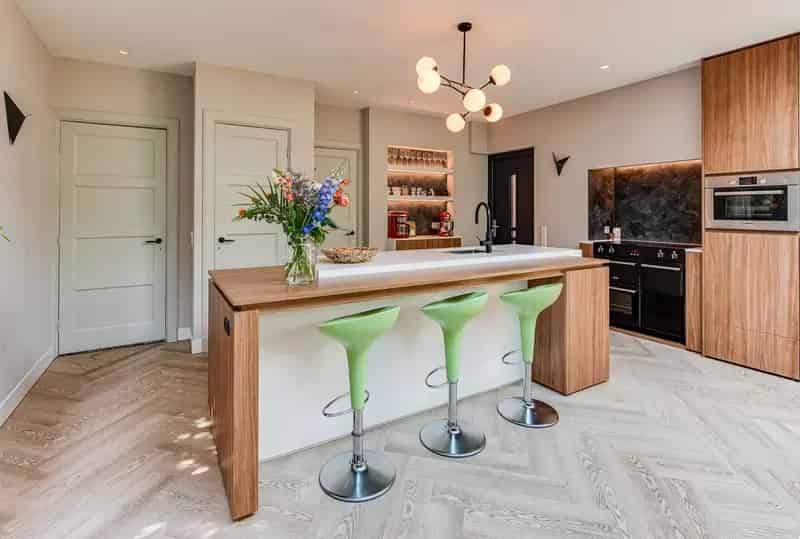 Huis te koop Brink Baarn: Karakteristieke Villa met Ruime Tuin