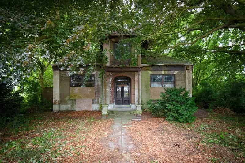 Gemeentelijk Monument Venhuizen Grote Renovatie Ruim Perceel