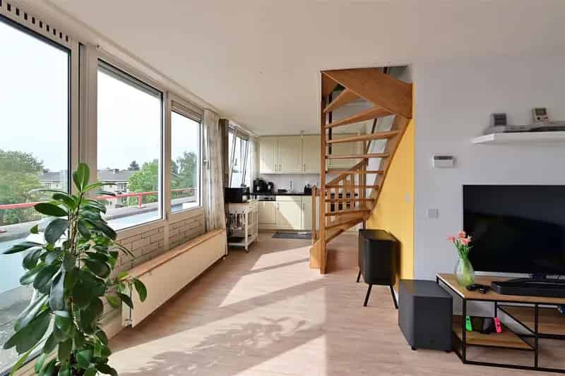 4-kamer Maisonnette Hilversum  76m2  Ruim Balkon Parkeerplaats
