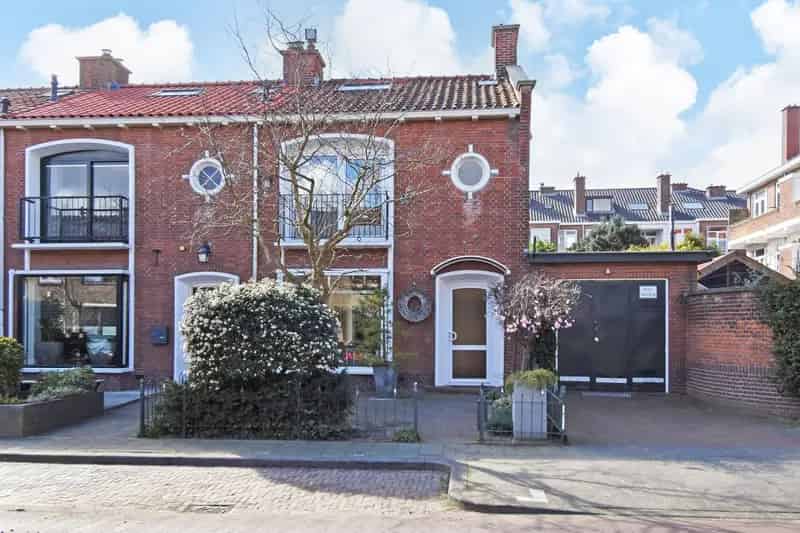 Huis te koop Polsbroekstraat Den Haag  Eindwoning Leyenburg