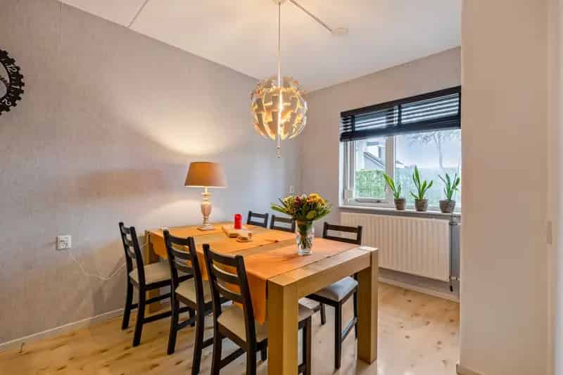 Huis te koop Herveld Mars 4: Ruime gezinswoning met moderne keuken en zonnepanelen