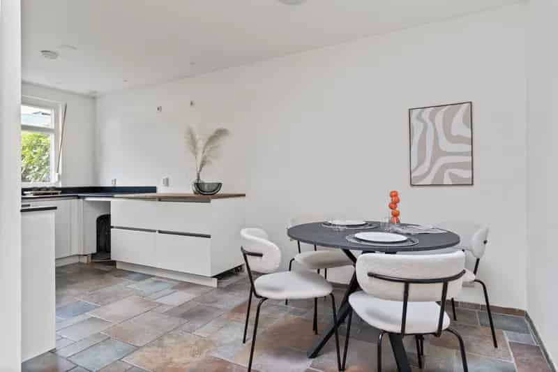 Tussenwoning Schiedam 2 slaapkamers tuin dakterras 95m2