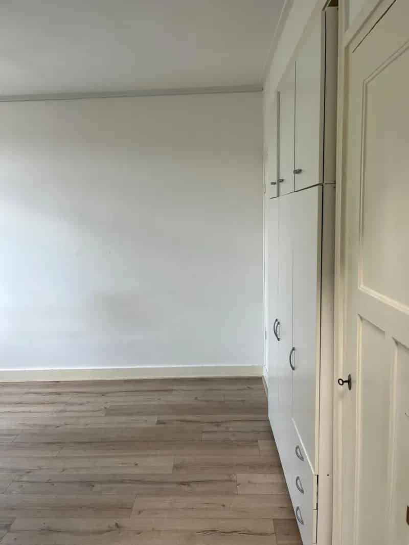 Kamer vlakbij centrum Den Haag 14m2