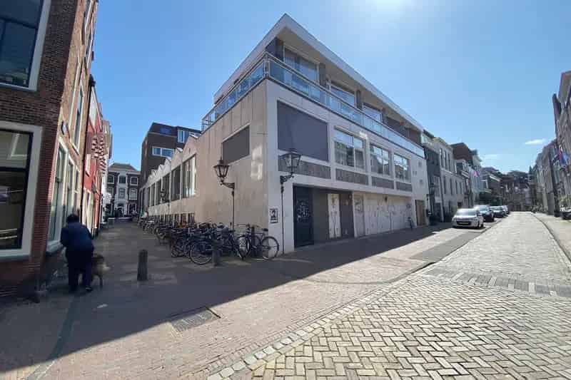 600m2 Winkelruimte Leiden Breestraat te Huur Souterrain