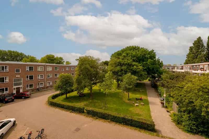 Appartement te koop Watergraafsmeer 67m2 gerenoveerd