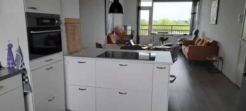 Kamer Woerden nabij Station - Geen studentenwoning