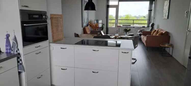 Kamer Woerden nabij Station - Geen studentenwoning