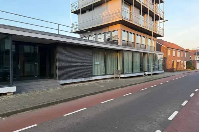 Kantoorruimte te huur Horst: 122m² begane grond + 55m² verdieping
