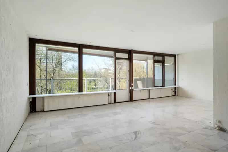 Ruim appartement Curieplaats 309 twee slaapkamers zonnig balkon