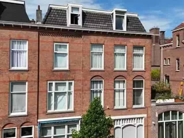 Huis te koop Den Haag 6 kamers 191m²