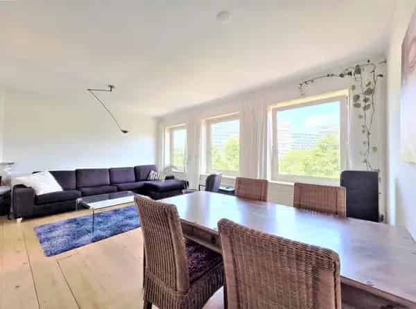 Ruime Bovenwoning Bos en Lommer 100m2 Dakterras