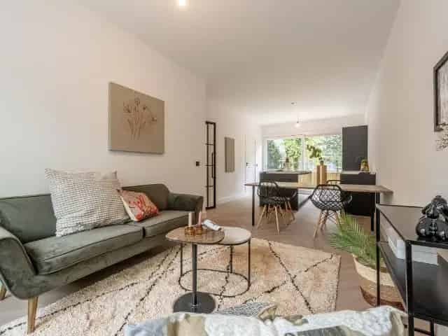 Instapklare Benedenwoning Carnisse Grote Tuin Luxe Keuken