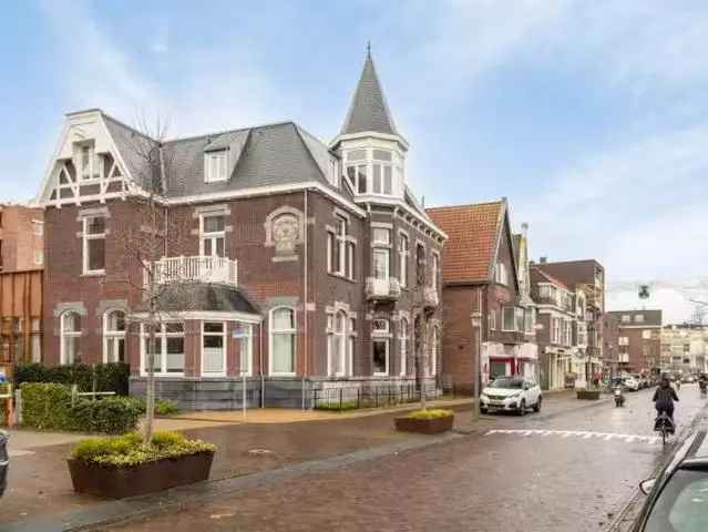 Uniek appartement Villa de Pauw Zaandam