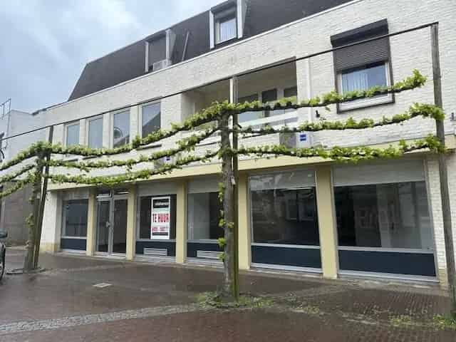 Winkelruimte te huur Budel Centrum