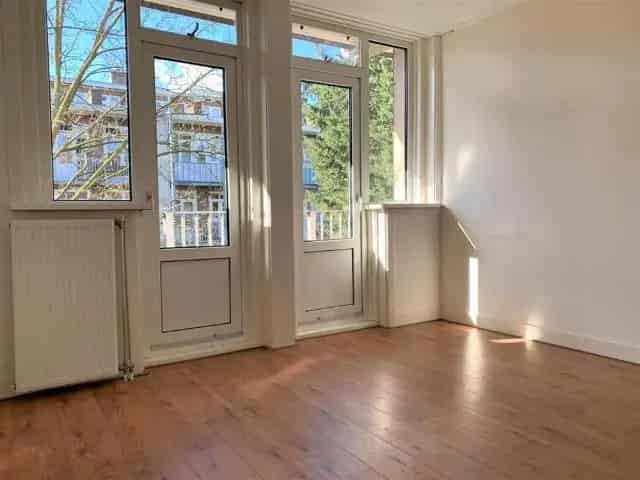 Dubbel bovenhuis Amsterdam 4 slaapkamers dakterras