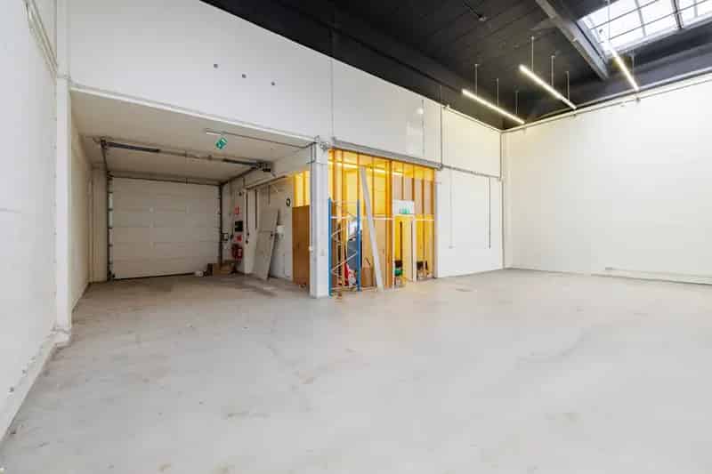 Bedrijfshal te Huur Amsterdam Keienbergweg 297m²