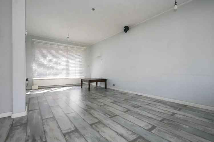 Te Koop: Ruime Twee Onder Een Kapwoning in Stramproy