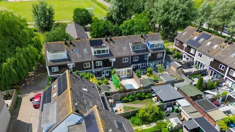 Ruime gezinswoning Delft Vogelbuurt nabij Abtswoudsebos