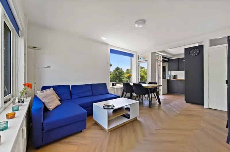 2-kamer appartement Voorburg gerenoveerd balkon gratis parkeren