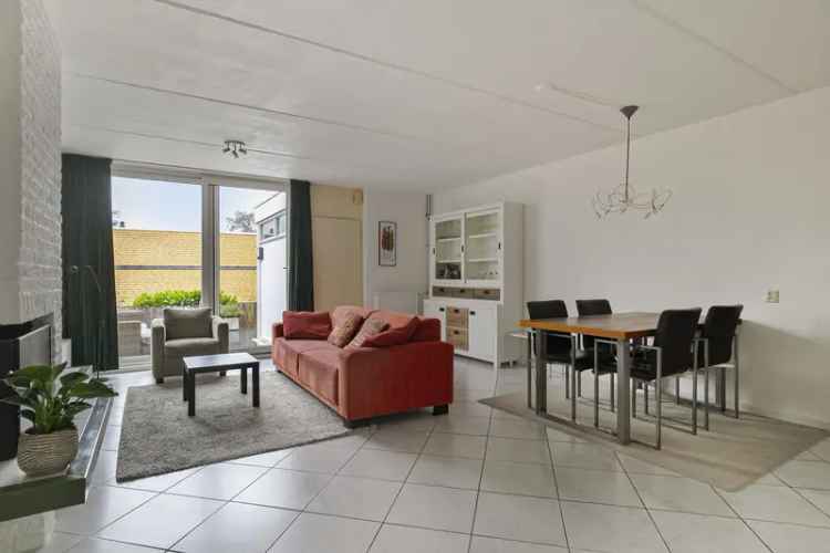Modern Appartement Arenaplan Vier Slaapkamers Dubbele Garage