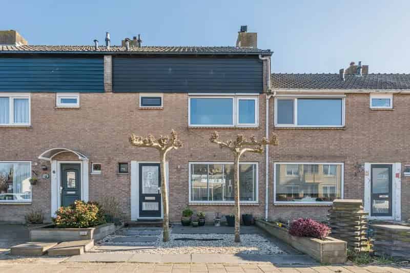 Huis te Koop Hoofddorp: 3 Slaapkamers, Luxe Badkamer, Royale Tuin