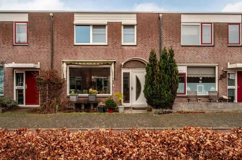 Gezinswoning Almere Haven 3 slaapkamers Vernieuwde badkamer Vloerverwarming Energielabel A