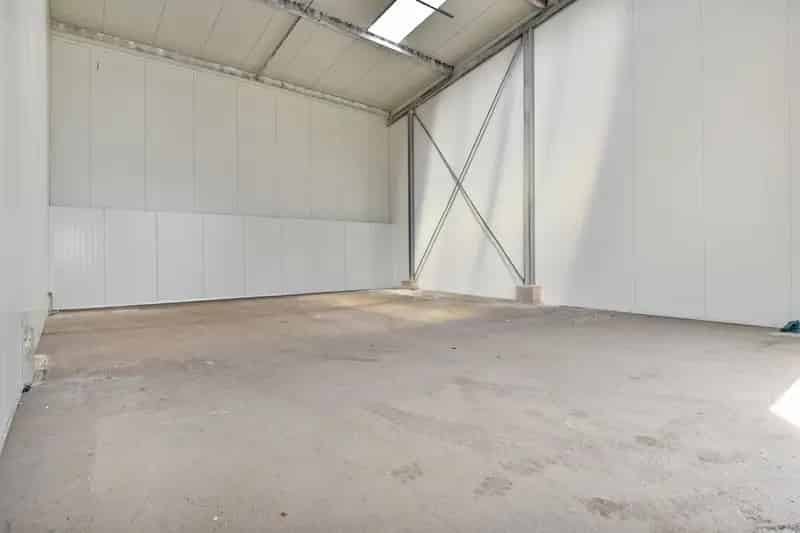 Bedrijfshal te Huur Maassluis 110m2  - Nieuwe Hollandtunnel Nabij