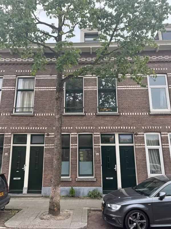 Huis Louwerslootstraat Rotterdam - Gemeubileerd - Gerenoveerd