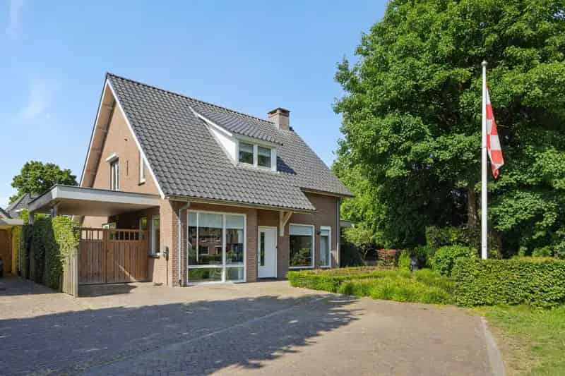 Huis Te Koop , 1, De Wiel, Geffen, Noord-Brabant