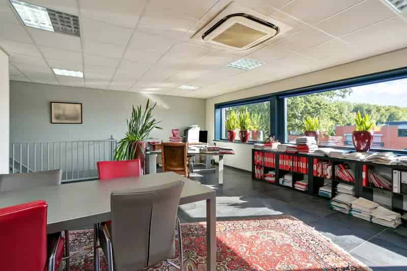 Bedrijfshal Tilburg te koop 112m²