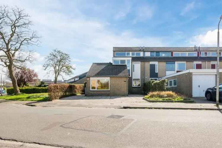 Ruime Hoekwoning 4 Slaapkamers Aldlan Oost Leeuwarden