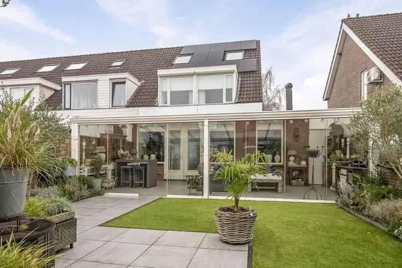 Ruime Hoekwoning Amersfoort 126m2 Serre Tuin Garage Moderne Keuken Badkamer