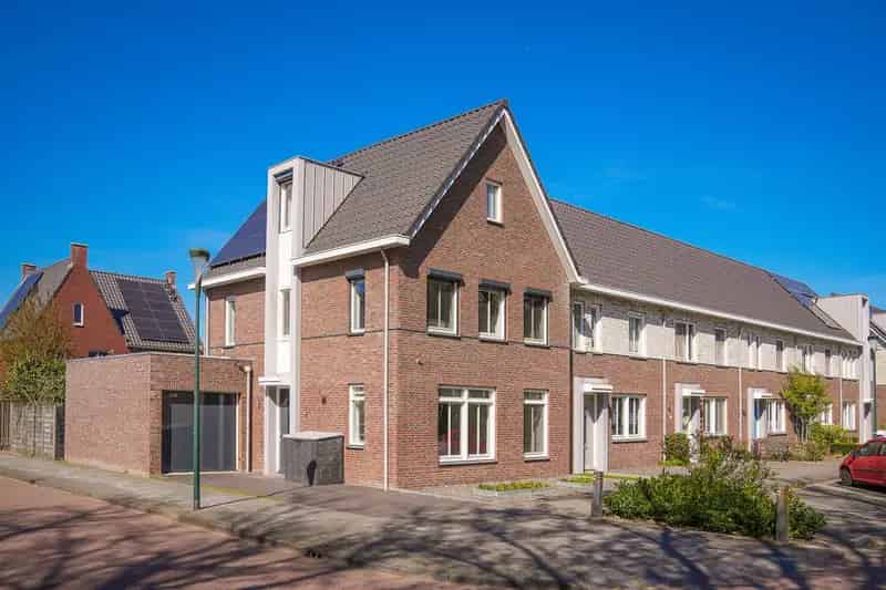 Huis te koop Schijndel: Ruime 4 slaapkamer hoekwoning met 14 zonnepanelen