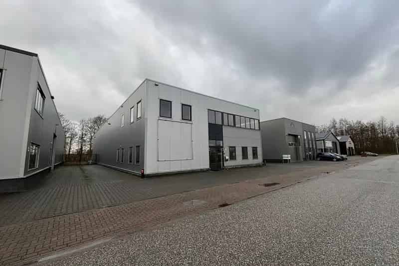 Bedrijfshal te koop of te huur in Holten