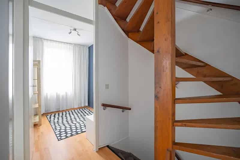 Ruime Tussenwoning Urmond 8 Zonnepanelen Luxe Badkamer