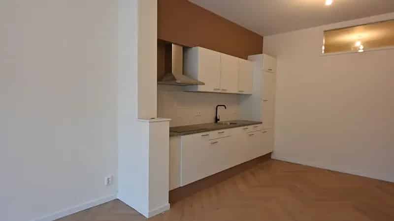 Appartement te koop Delft: Ruim instapklaar appartement met tuin en tuinhuis