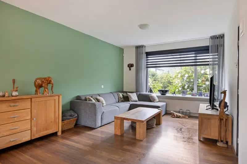 Ruime Middenwoning Vaassen 4 Slaapkamers Zonnepanelen