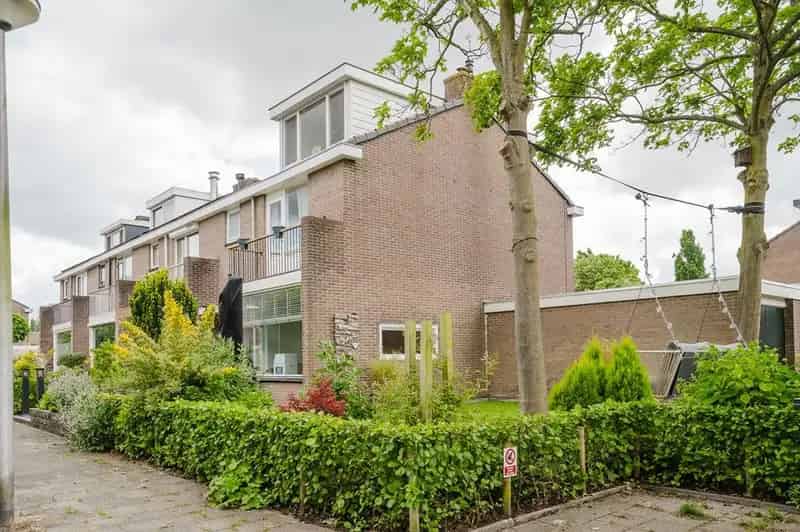 Ruime Hoekwoning Groenewoud 4 slaapkamers Garage Tuin