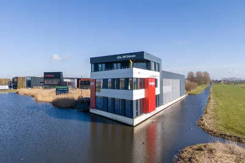 Bedrijfshal te Huur Meerkerk A27: 542m² Bedrijfsruimte 284m² Kantoor
