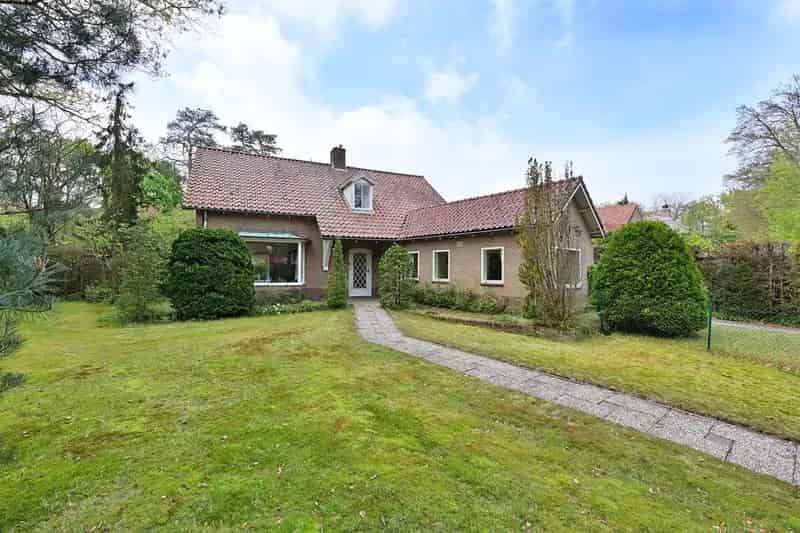 Vrijstaande Villa Diergaardpark Hilversum 193m2 1117m2 perceel