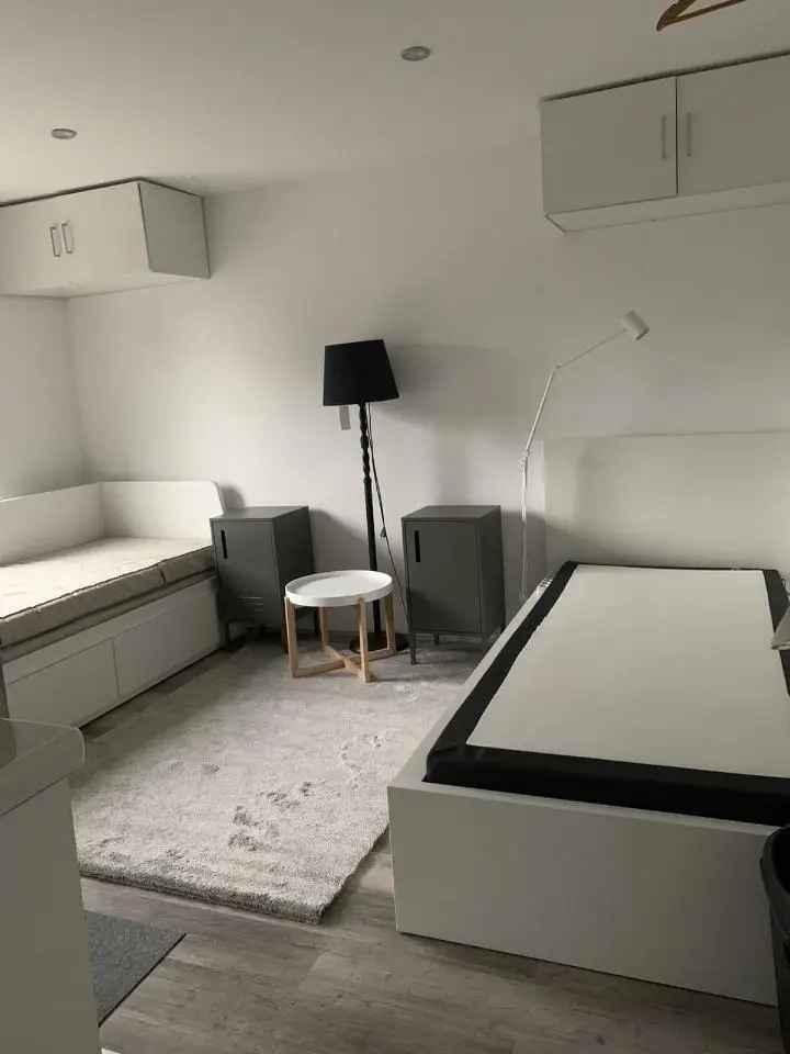 Ultramodern room- Renovated house-Private bathroom