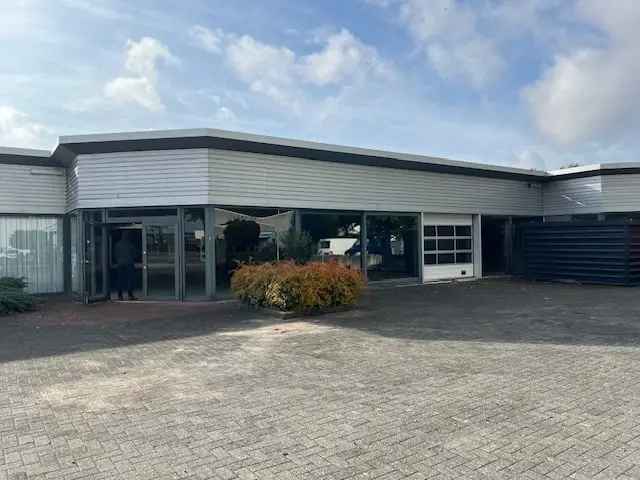 Bedrijfshal te Huur Hoogeveen 650m2 Showroom Kantoor