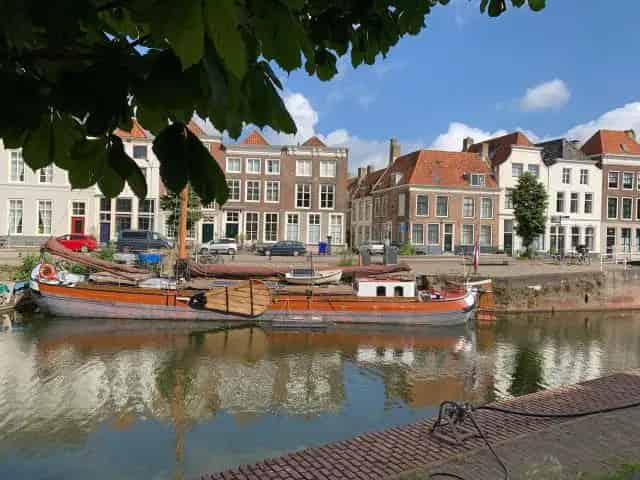 Gemeubileerde Bovenwoning Middelburg 170m2 Centrum