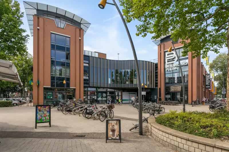 Kantoorruimte Oosterhout 295m² Winkelcentrum Bouwlingplein