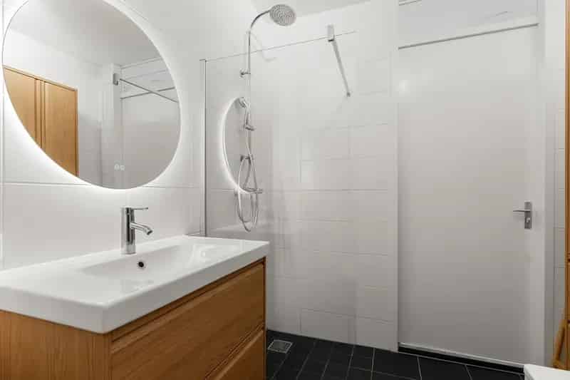 Moderne 5 Slaapkamer Huis te Koop Lent