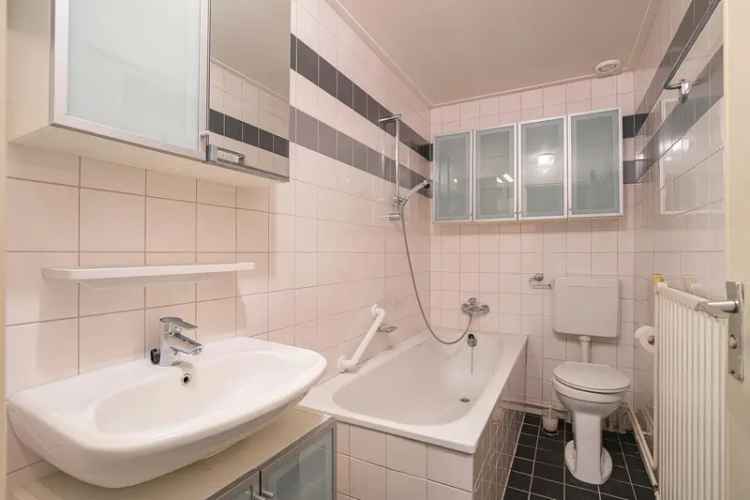 Hoekwoning 4 slaapkamers Geleen Zuid Garage