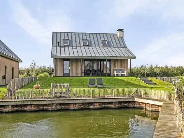 Villa te koop Waterrijk Oesterdam 8 personen