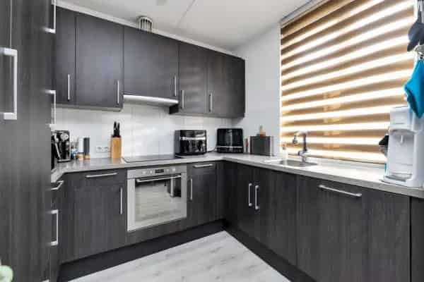 Ruime gezinswoning Helmond - 3 slaapkamers - 14 zonnepanelen - tuin op het zuidwesten